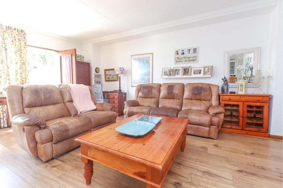 5 Bedroom Property for Sale in Kensington Gauteng