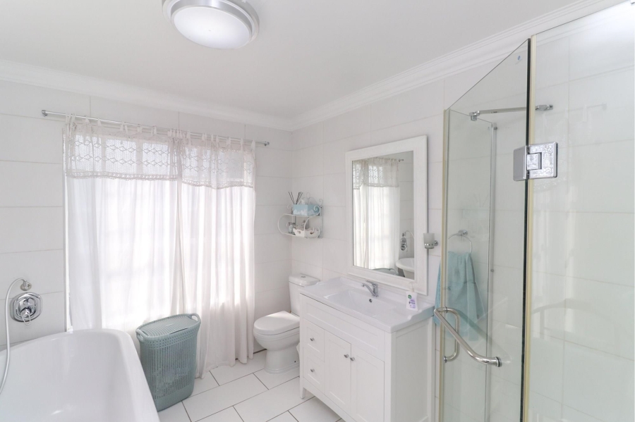 5 Bedroom Property for Sale in Kensington Gauteng