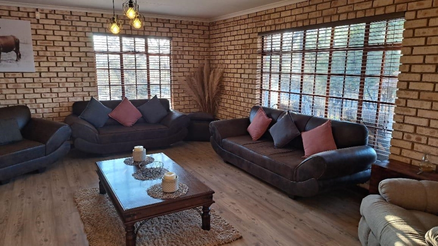 5 Bedroom Property for Sale in Zwartkrans Gauteng