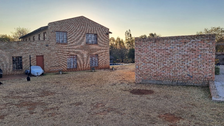 5 Bedroom Property for Sale in Zwartkrans Gauteng
