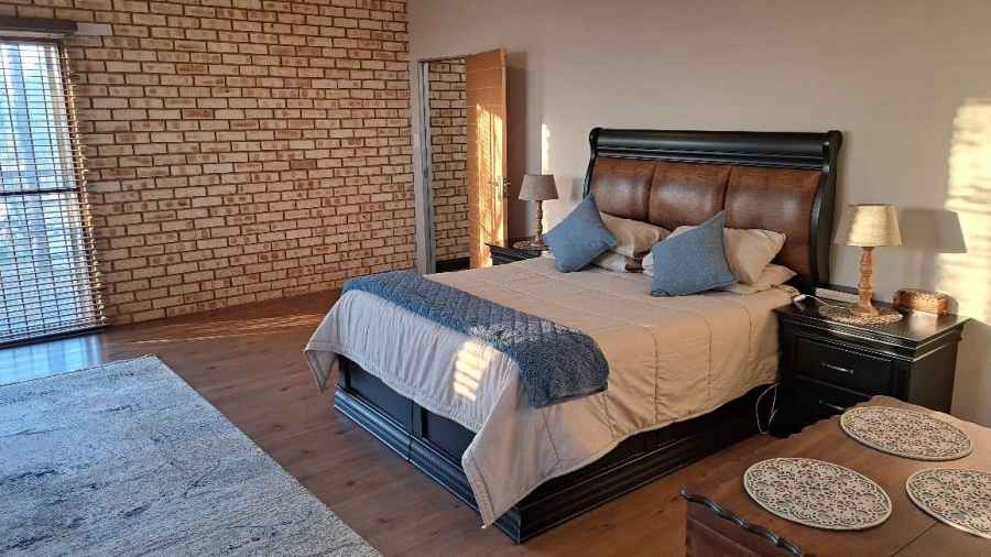 5 Bedroom Property for Sale in Zwartkrans Gauteng