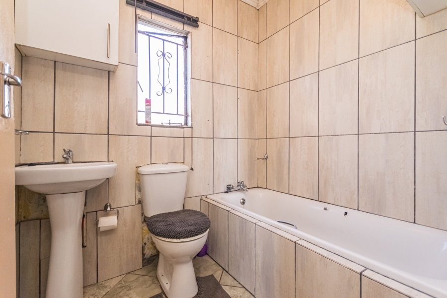 4 Bedroom Property for Sale in Cosmo City Gauteng