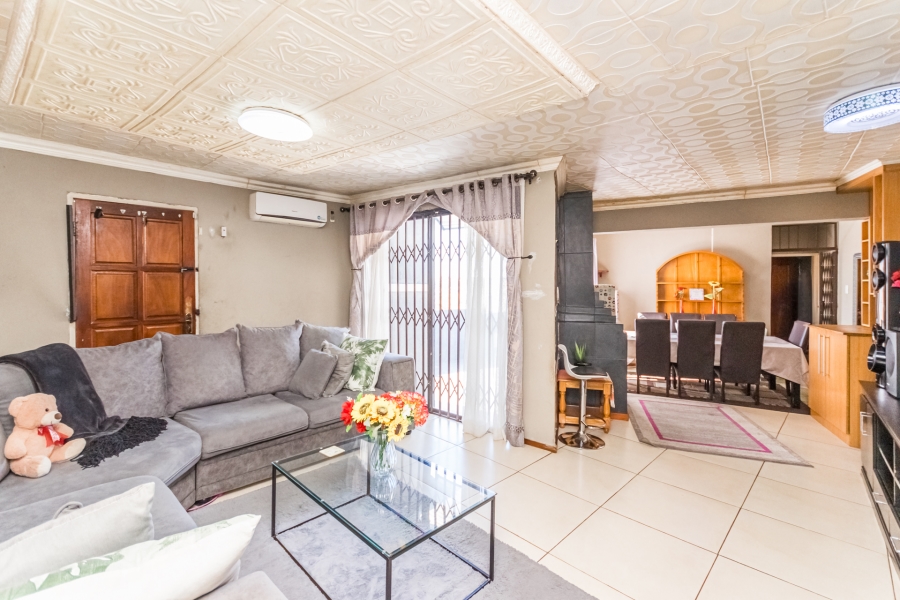 4 Bedroom Property for Sale in Cosmo City Gauteng