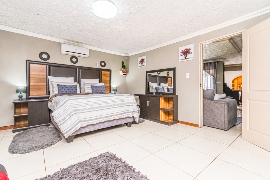 4 Bedroom Property for Sale in Cosmo City Gauteng