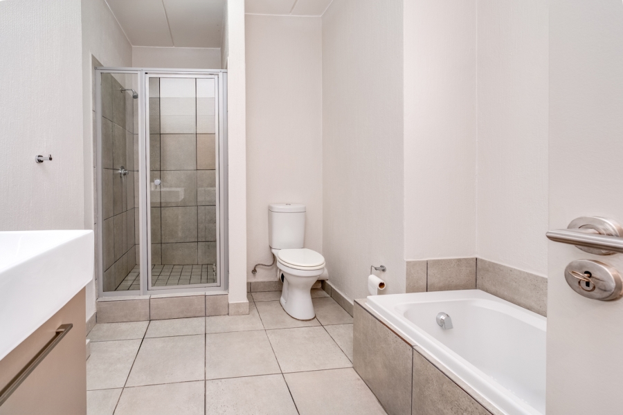 3 Bedroom Property for Sale in Broadacres Gauteng