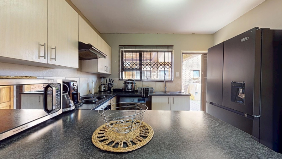 3 Bedroom Property for Sale in Witfield Gauteng