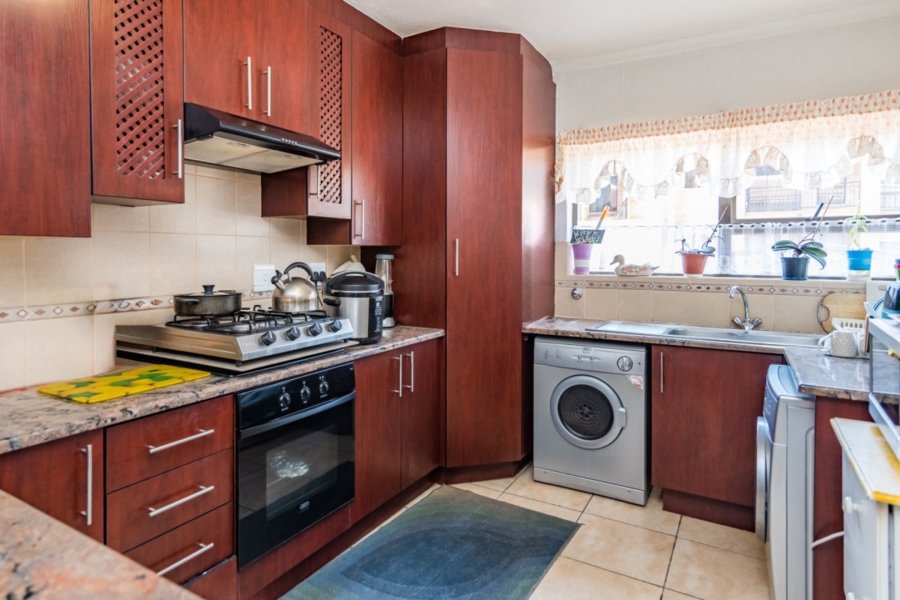 2 Bedroom Property for Sale in Monument Gauteng