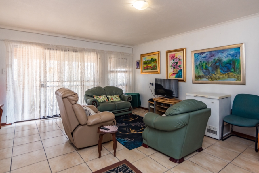 2 Bedroom Property for Sale in Monument Gauteng