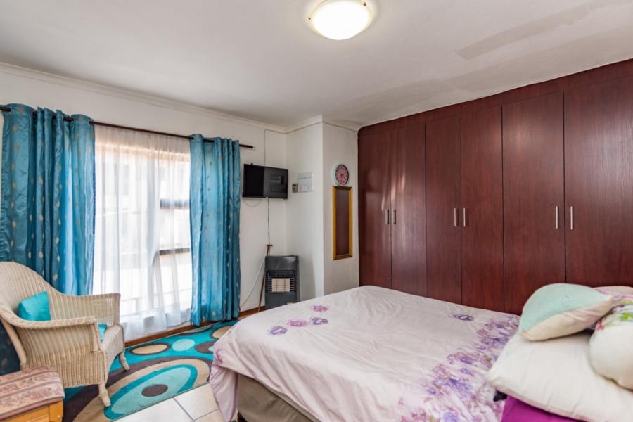 2 Bedroom Property for Sale in Monument Gauteng