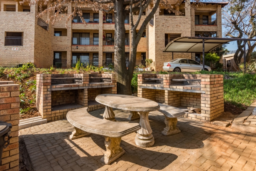 2 Bedroom Property for Sale in Monument Gauteng