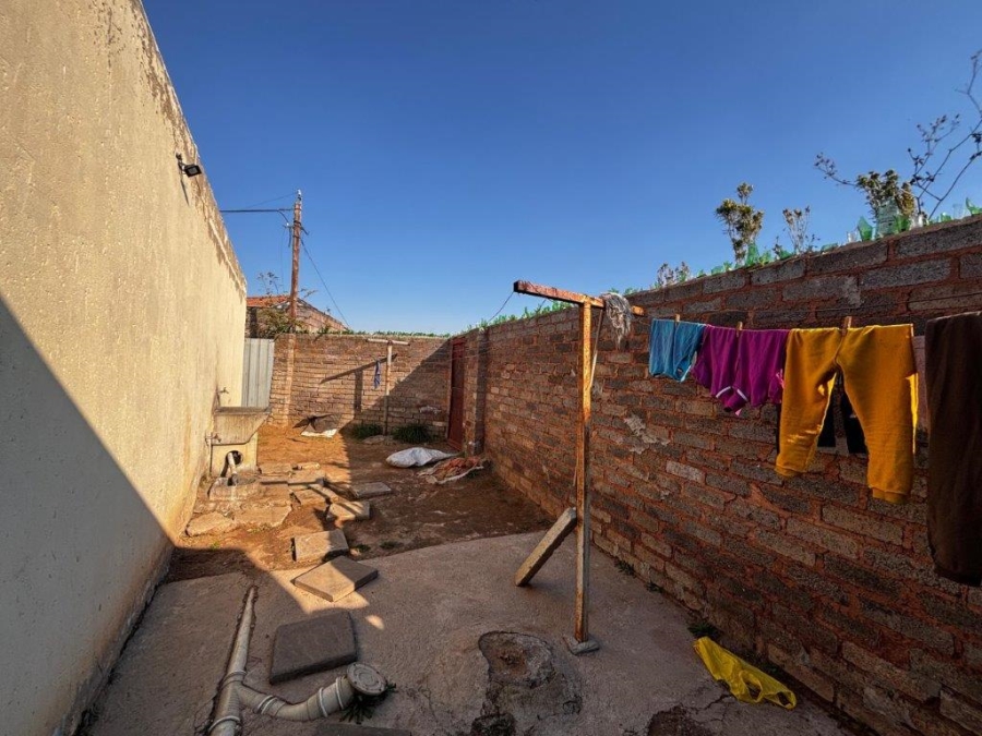 11 Bedroom Property for Sale in Siluma View Gauteng
