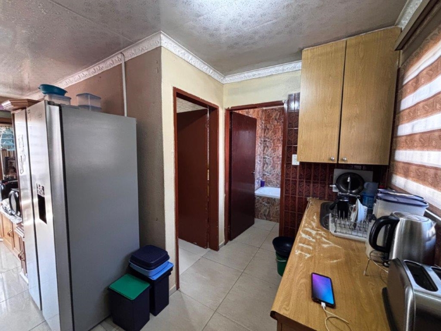 11 Bedroom Property for Sale in Siluma View Gauteng
