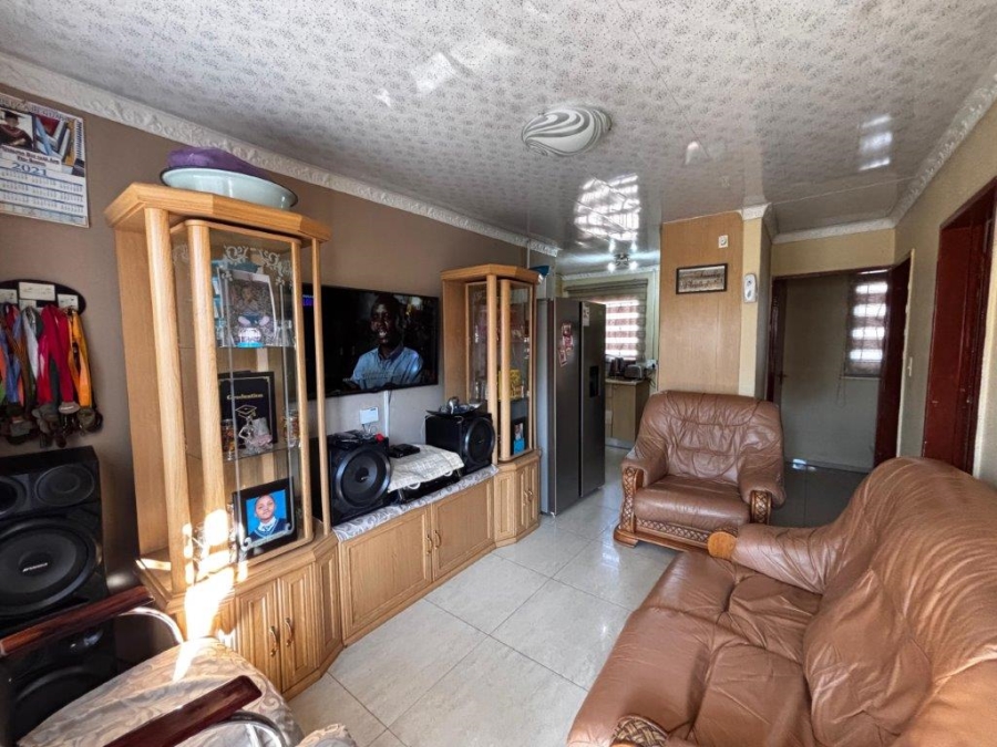 11 Bedroom Property for Sale in Siluma View Gauteng