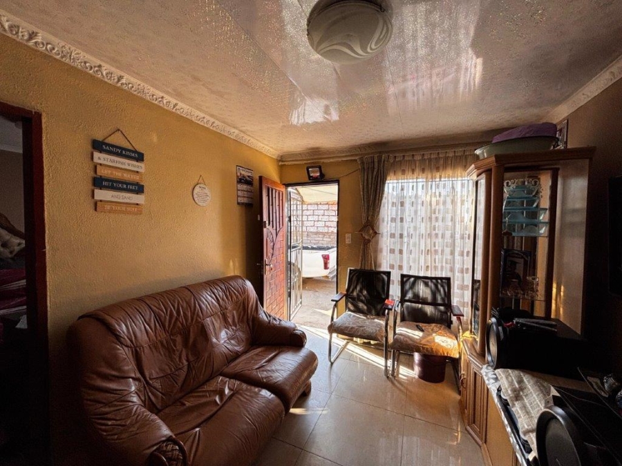 11 Bedroom Property for Sale in Siluma View Gauteng