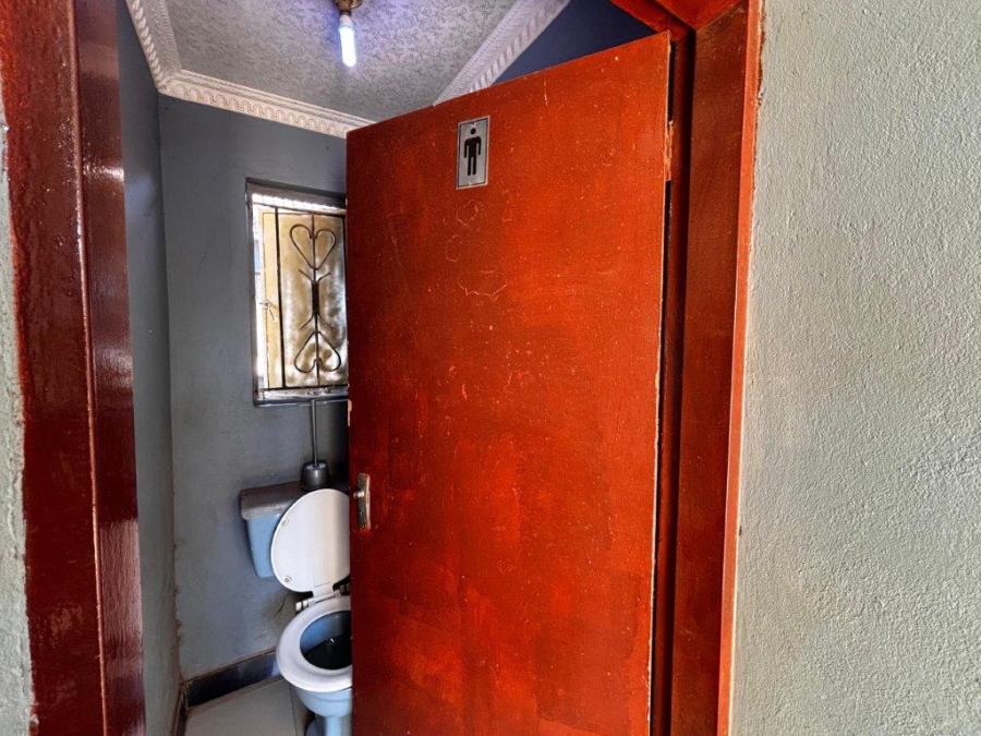 11 Bedroom Property for Sale in Siluma View Gauteng