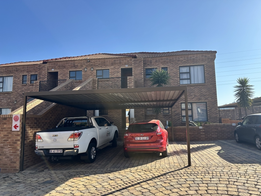 2 Bedroom Property for Sale in Liefde en Vrede Gauteng