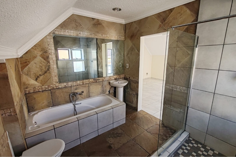 4 Bedroom Property for Sale in Ferndale Gauteng