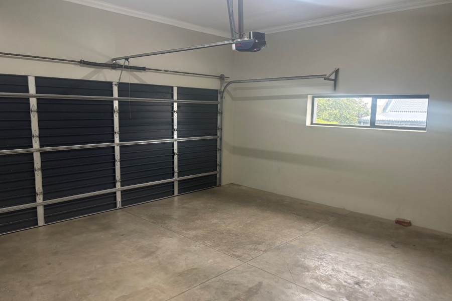 To Let 5 Bedroom Property for Rent in The Hills Game Reserve Estate Gauteng