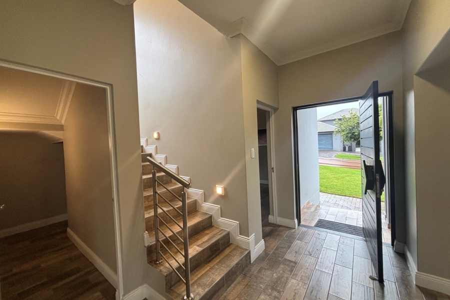 To Let 5 Bedroom Property for Rent in The Hills Game Reserve Estate Gauteng
