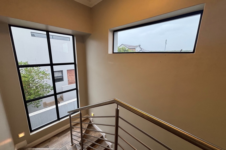 To Let 5 Bedroom Property for Rent in The Hills Game Reserve Estate Gauteng