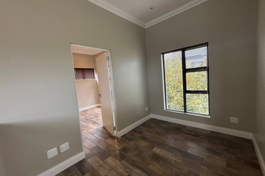 To Let 5 Bedroom Property for Rent in The Hills Game Reserve Estate Gauteng