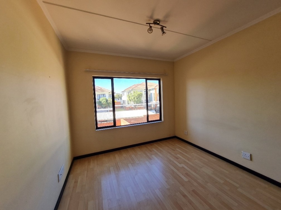 2 Bedroom Property for Sale in Greenstone Hill Gauteng