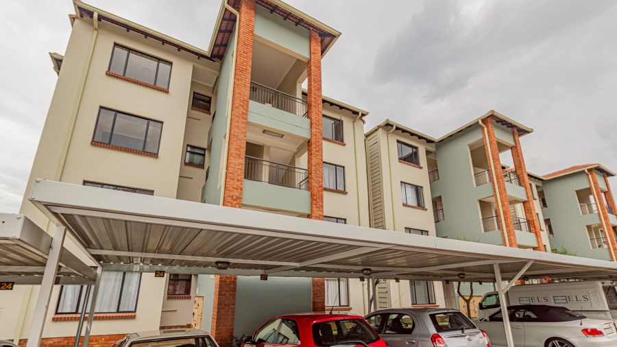 2 Bedroom Property for Sale in Greenstone Hill Gauteng