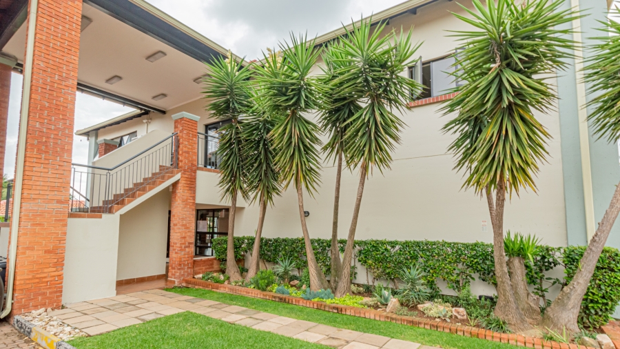 2 Bedroom Property for Sale in Greenstone Hill Gauteng