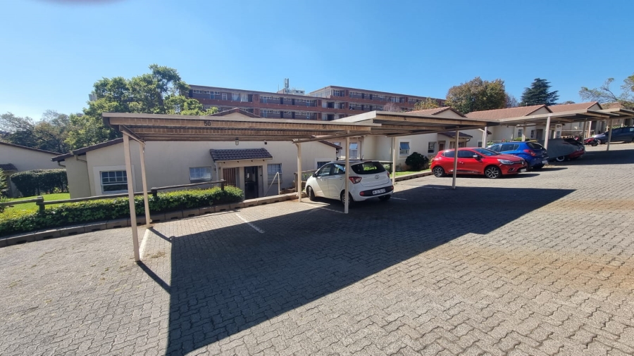 To Let 2 Bedroom Property for Rent in Carenvale Gauteng