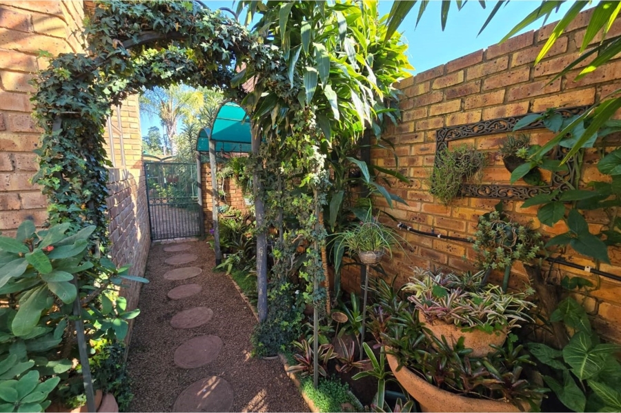 3 Bedroom Property for Sale in Magalieskruin Gauteng