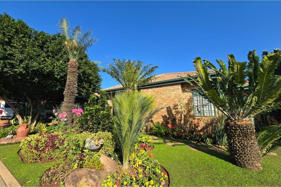 3 Bedroom Property for Sale in Magalieskruin Gauteng