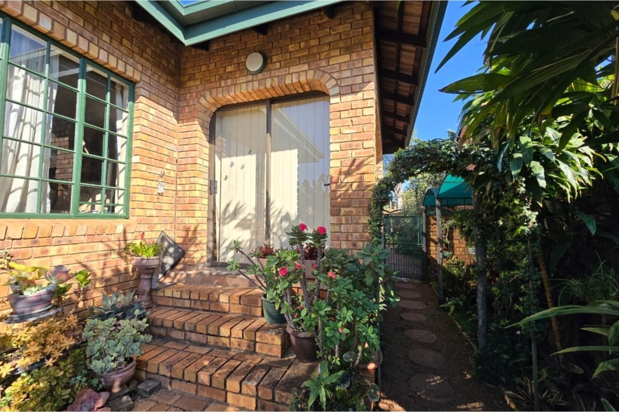 3 Bedroom Property for Sale in Magalieskruin Gauteng