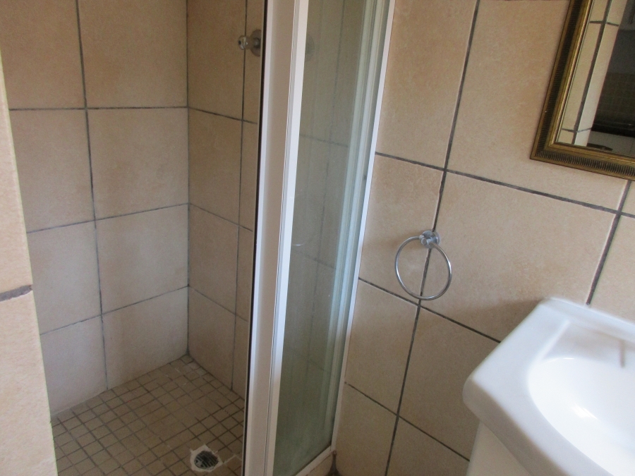 To Let 1 Bedroom Property for Rent in Randpark Ridge Gauteng