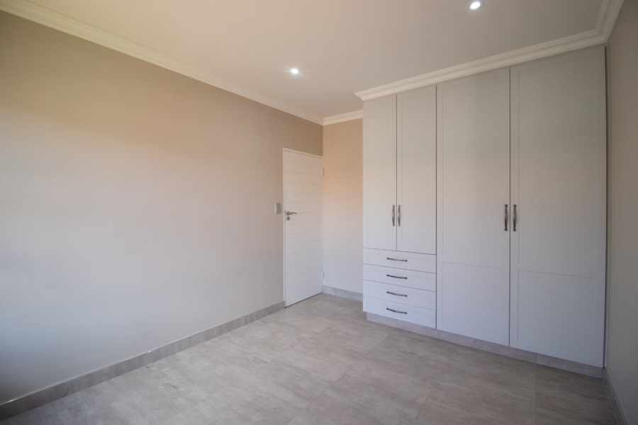 5 Bedroom Property for Sale in Comet Gauteng