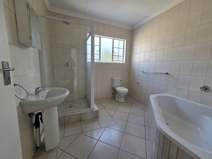 3 Bedroom Property for Sale in Claremont Gauteng