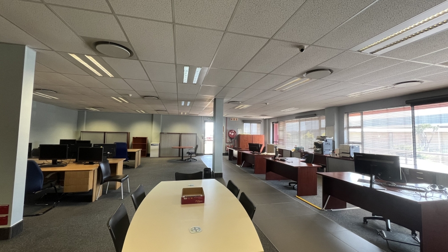 To Let commercial Property for Rent in Gosforth Park Gauteng