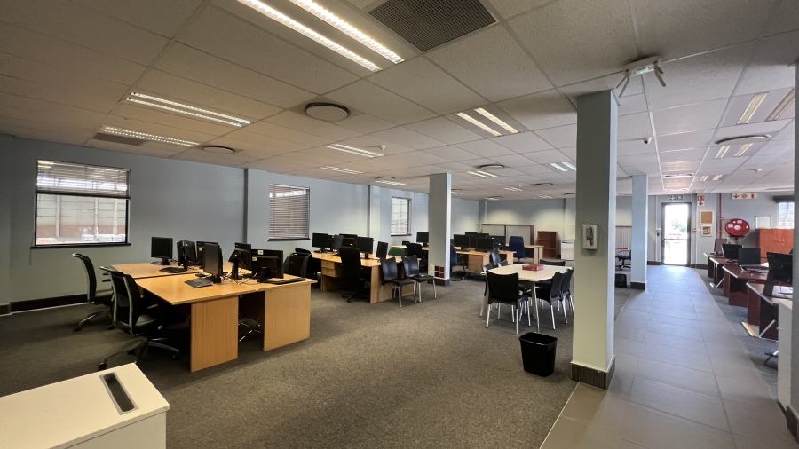 To Let commercial Property for Rent in Gosforth Park Gauteng