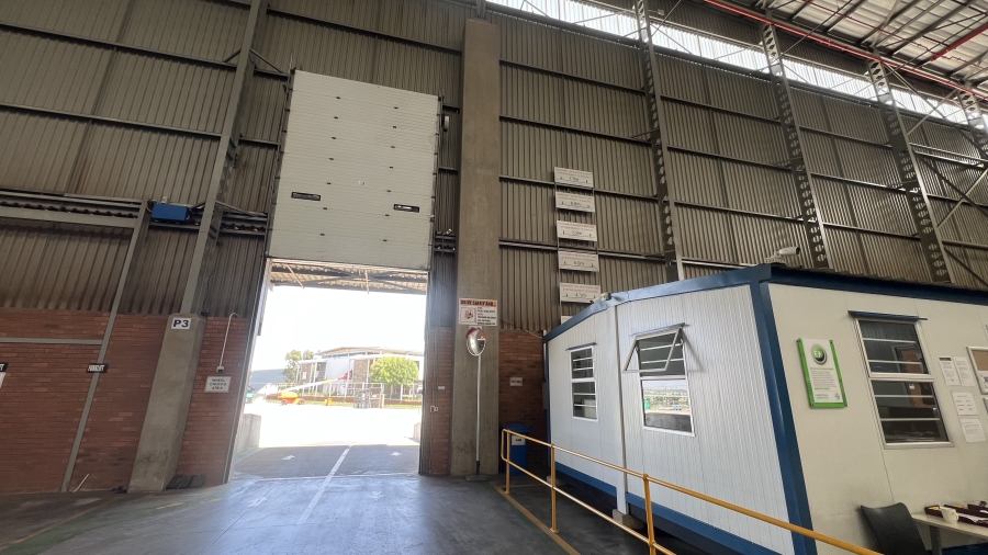 To Let commercial Property for Rent in Gosforth Park Gauteng