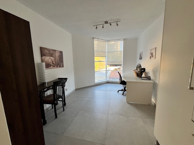 To Let 3 Bedroom Property for Rent in Sandhurst Gauteng