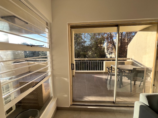 To Let 3 Bedroom Property for Rent in Sandhurst Gauteng