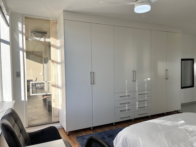 To Let 3 Bedroom Property for Rent in Sandhurst Gauteng