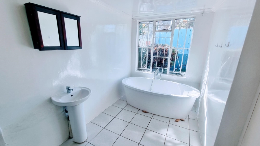3 Bedroom Property for Sale in Melville Gauteng