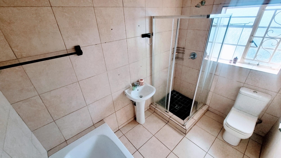 3 Bedroom Property for Sale in Melville Gauteng
