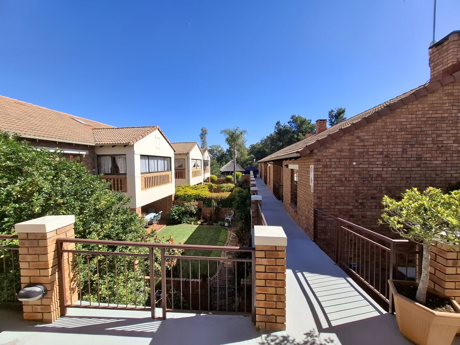 1 Bedroom Property for Sale in Equestria Gauteng