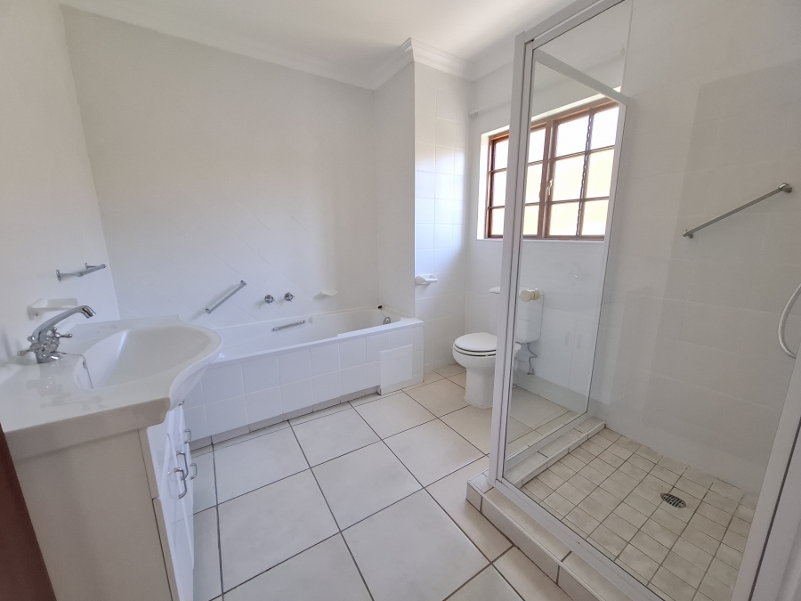 1 Bedroom Property for Sale in Equestria Gauteng