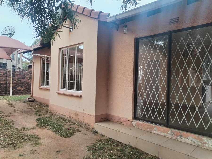 2 Bedroom Property for Sale in Ormonde Gauteng