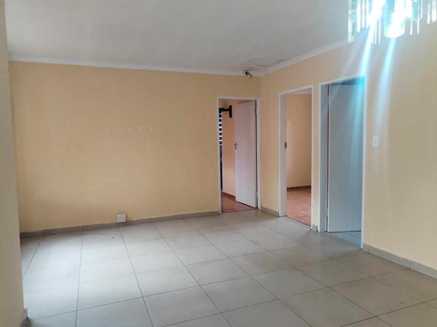 2 Bedroom Property for Sale in Ormonde Gauteng