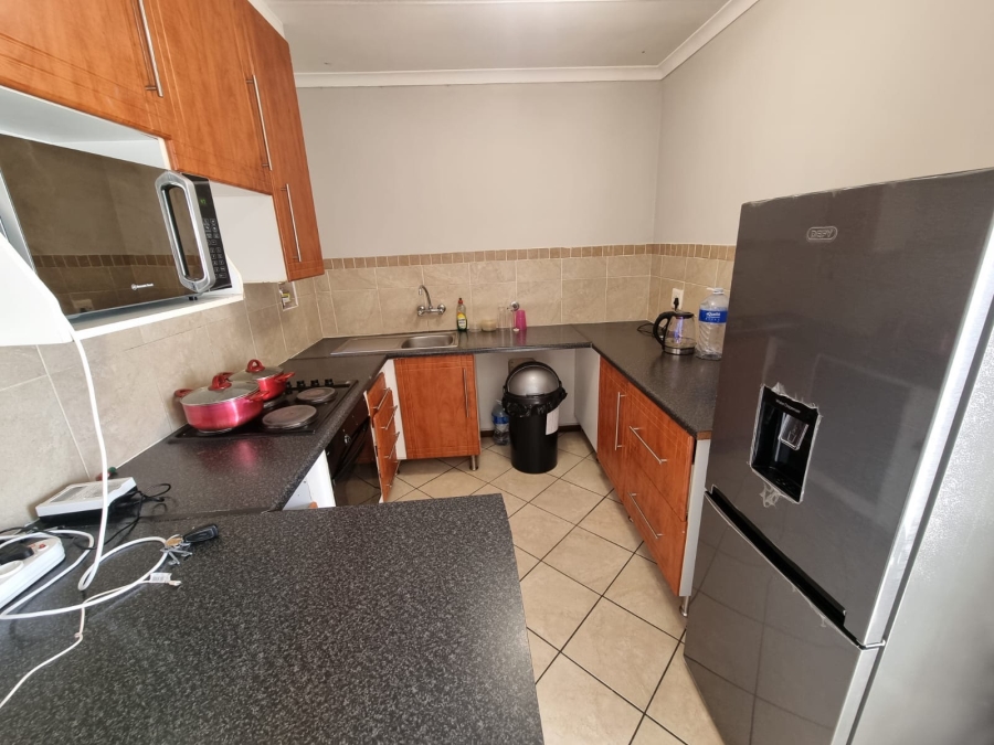 2 Bedroom Property for Sale in Noordwyk Gauteng