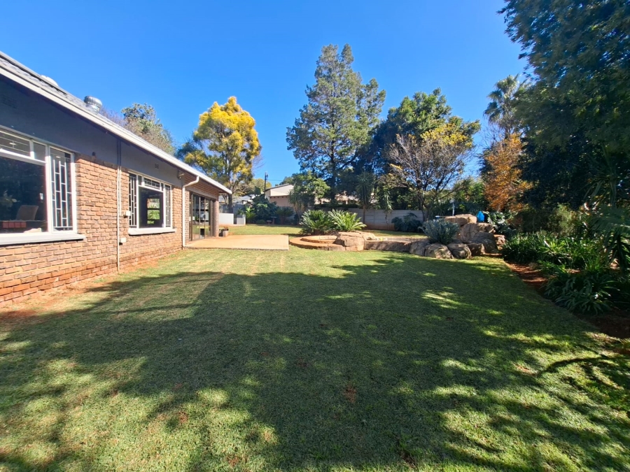 3 Bedroom Property for Sale in Helderkruin Gauteng