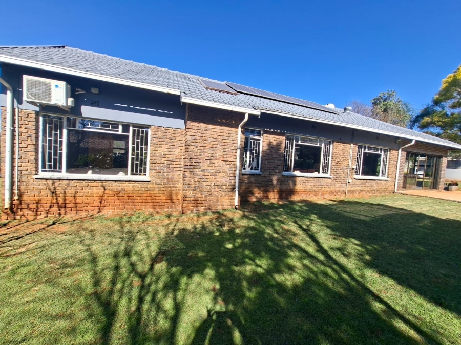 3 Bedroom Property for Sale in Helderkruin Gauteng
